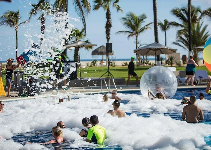 Resort Cabos 4*