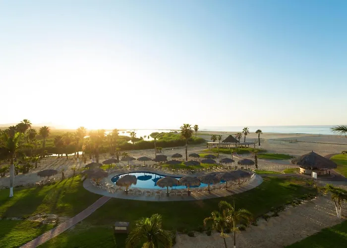 Cabos Resort 4*
