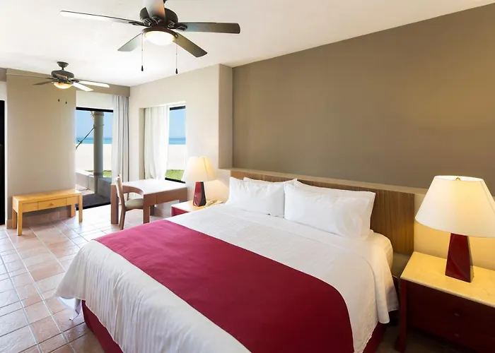 Cabos Resort 4*